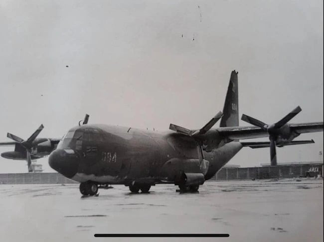 Đây là những máy bay vận tải lớn nhất của Không quân Việt Nam thời điểm đó