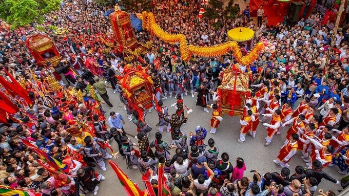 Hội Lim là lễ hội thu hút hàng vạn người tham gia.