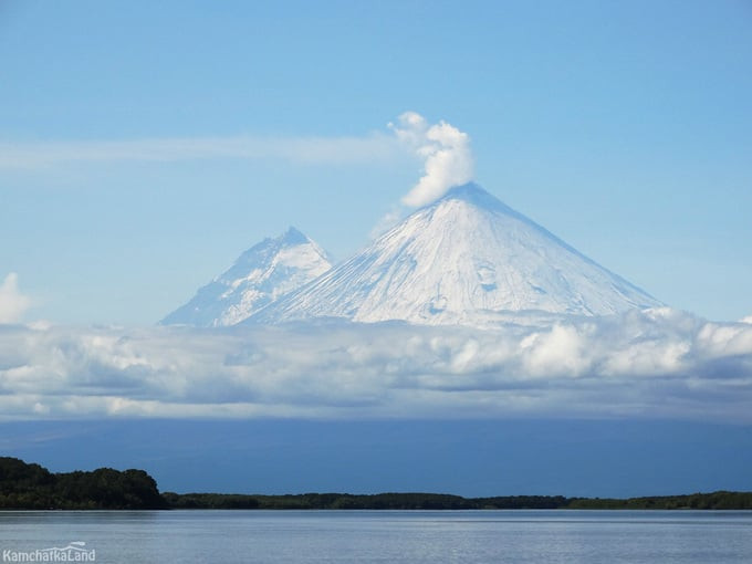 Klyuchevskaya Sopka, ngọn núi lửa cao nhất ở Nga và Á-Âu