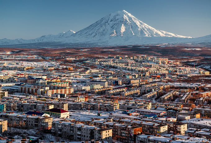Kamchatka vẫn là nơi sinh sống của hơn 300.000 cư dân Nga