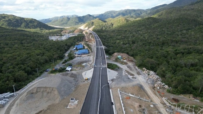 Cao tốc Cam Lâm - Vĩnh Hảo dự kiến sẽ được hoàn thành trước 20/4/2014