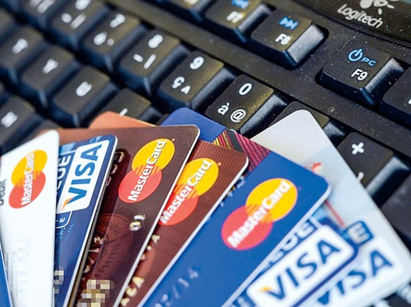 Nếu vô tình mắc 'bẫy' thẻ tín dụng, làm thế nào để 'thoát'?
