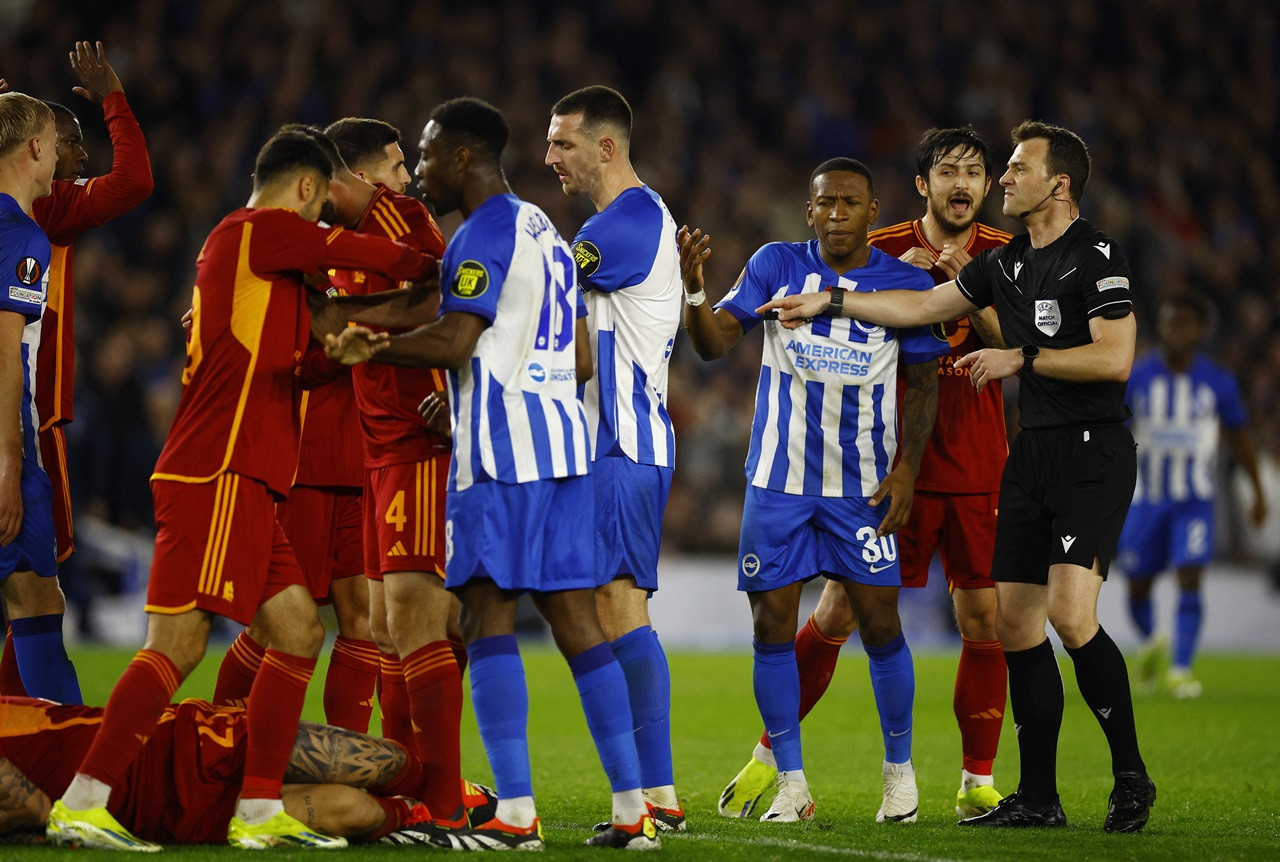 brighton vs as roma 5.jpg