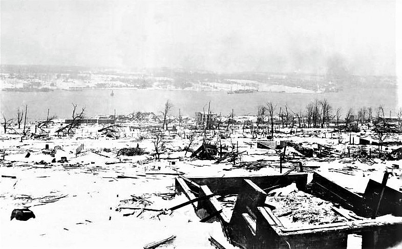 Vụ nổ tàu lớn nhất lịch sử có sức công phá tương đương 3.000 tấn thuốc nổ: 7.000 người thương vong, gần như san phẳng toàn bộ thành phố