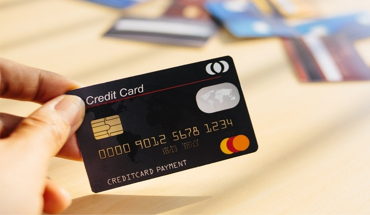 Người dùng nên cẩn trọng khi sử dụng thẻ tín dụng
