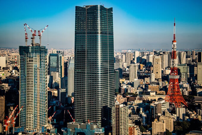 Tòa nhà Mori JP Tower có 64 tầng trên mặt đất và 5 tầng ngầm