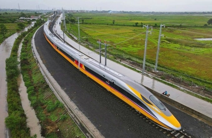 Bộ GTVT đã tổ chức đoàn công tác liên ngành trực tiếp khảo sát tại 5 quốc gia có hệ thống đường sắt cao tốc phát triển trên thế giới