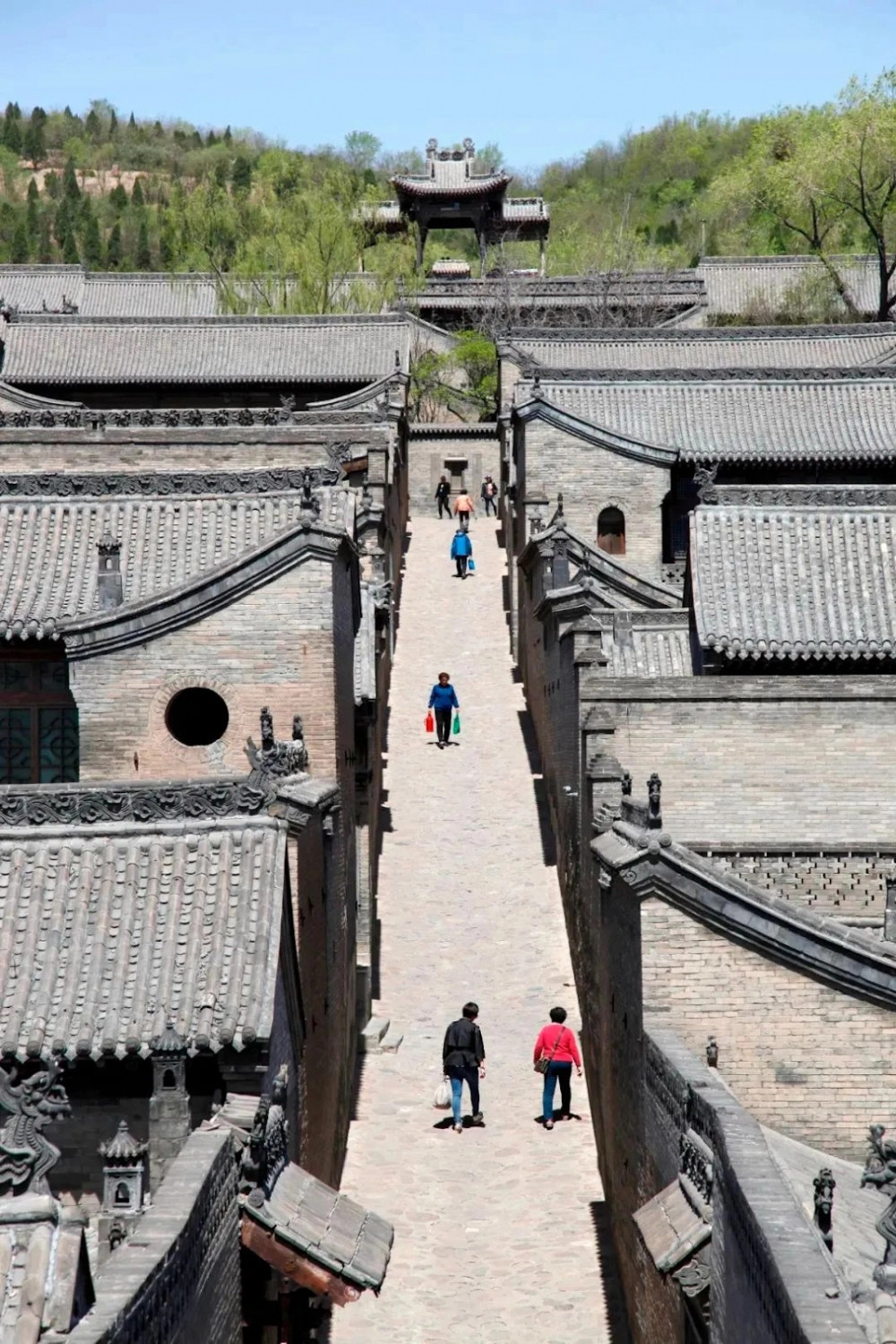 Bên trong biệt phủ lớn nhất Trung Quốc: Gia tộc phồn vinh nhất thời nhà Thanh mất 300 năm xây dựng, bề thế ngang Tử Cấm Thành