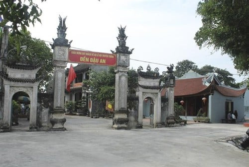 Đền An Xá (đền Đậu An) tọa lạc tại thôn An Xá, xã An Viên, huyện Tiên Lữ, tỉnh Hưng Yên