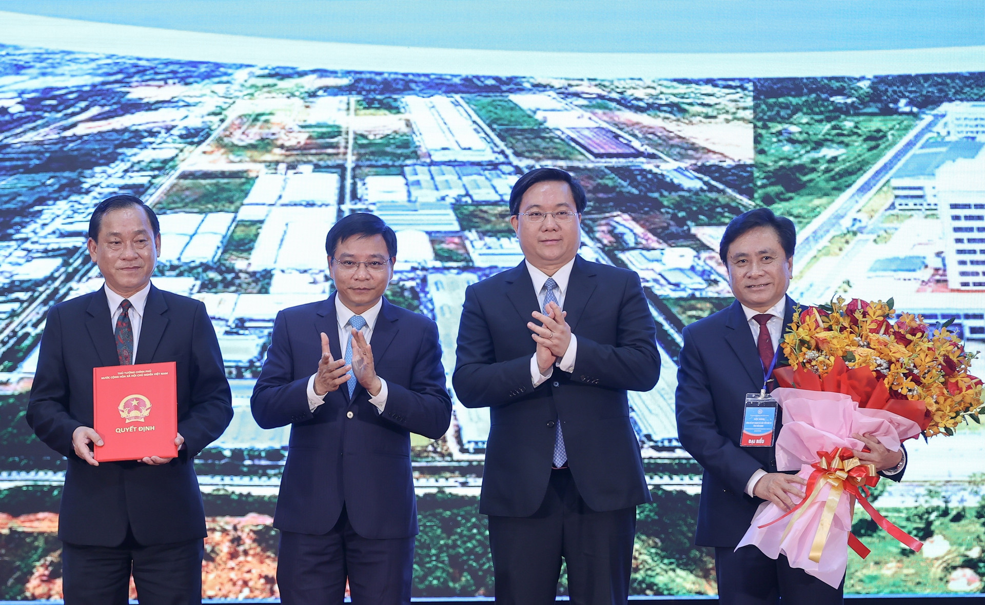 Thủ tướng chỉ rõ '1 trọng tâm, 2 tăng cường, 3 đẩy mạnh' trong thực hiện Quy hoạch tỉnh Tiền Giang- Ảnh 3.