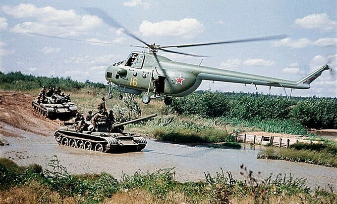 Theo các tài liệu, Mi-4 là một trong những loại trực thăng thành công nhất trong lịch sử phát triển phương tiện bay độc đáo này ở Liên Xô. Nó do nhà máy Mil Moscow thiết kế phát triển, sản xuất số lượng lớn đến 4.000 chiếc từ năm 1951-1979