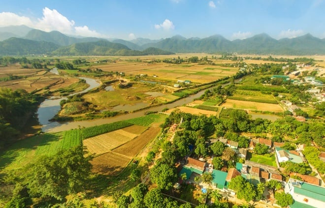 Huyện Điện Biên thuộc tỉnh Điện Biên hiện là huyện duy nhất trùng tên tỉnh trực thuộc ở Việt Nam