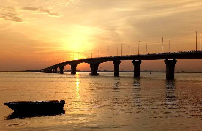 Cầu vượt biển Tân Vũ - Lạch Huyện