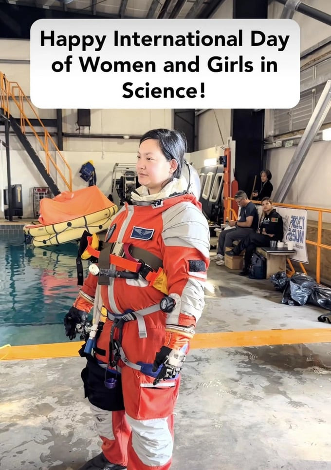 Amanda Nguyen trong một hoạt động huấn luyện du hành vào vũ trụ