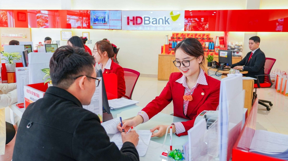 HDBank công bố báo cáo tài chính với lợi nhuận 13.017 tỷ, ROE 24,2%, phát hành báo cáo bền vững 2024