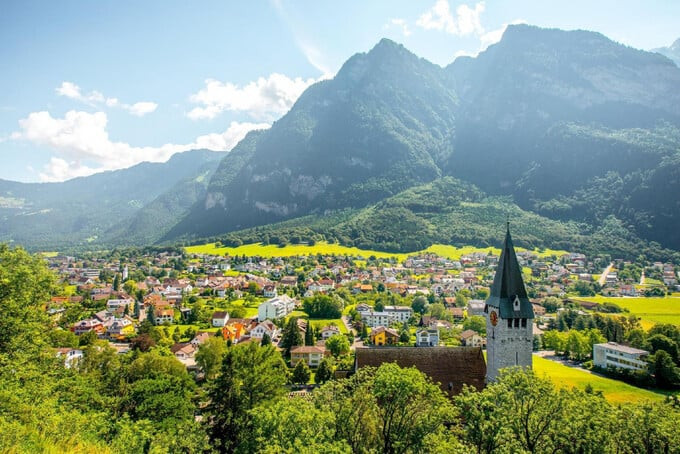Liechtenstein tuy nhỏ nhưng là quốc gia giàu có bậc nhất thế giới