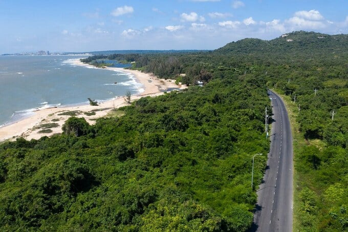 Khu Bảo tồn Thiên nhiên Bình Châu - Phước Bửu thuộc huyện Xuyên Mộc, tỉnh Bà Rịa-Vũng Tàu, là khu rừng nguyên sinh ven biển duy nhất còn lại tương đối nguyên vẹn của Việt Nam