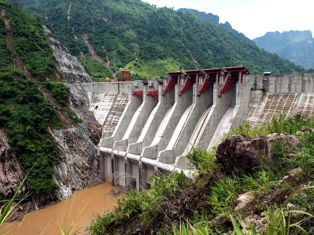 Công trình Thủy điện Huội Quảng được xây dựng trên sông Nậm Mu thuộc địa bàn 2 tỉnh Lai Châu và Sơn La