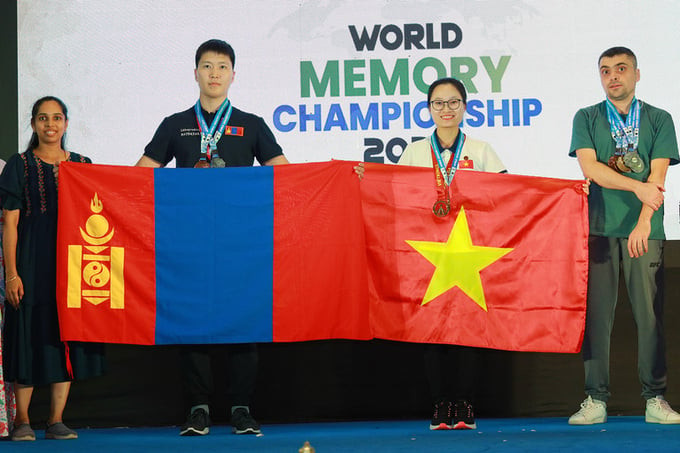 Đặng Ngọc Phương Trinh đã vô địch Cuộc thi Siêu trí nhớ thế giới năm 2023