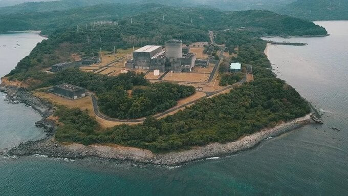 Nhà máy điện hạt nhân Bataan hoàn thành vào năm 1984 tại mũi bán đảo Bataan, Philippines