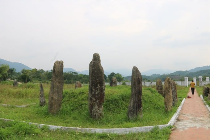 khu mộ Đống Thếch được công nhận là di tích lịch sử khảo cổ cấp quốc gia