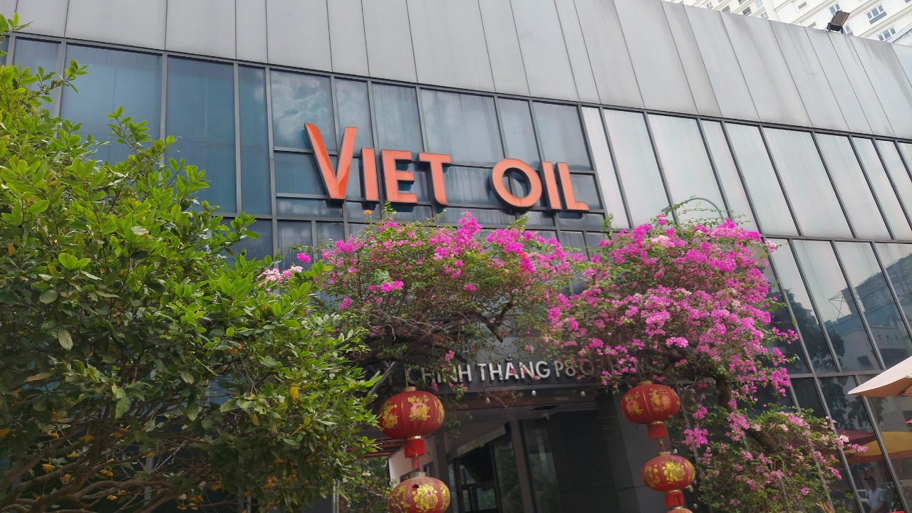 Xuyên Việt Oil.jpg