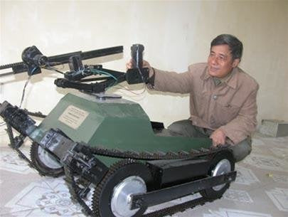 Hình ảnh robot dò mìn đầu tiên của Việt Nam
