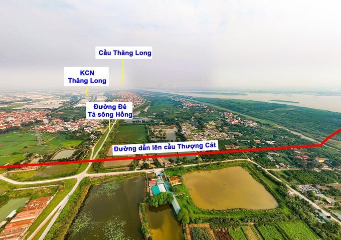 Đường dẫn lên cầu Thượng Cát nằm gần Khu công nghiệp Thăng Long và trường tiểu học Đại Mạch.
