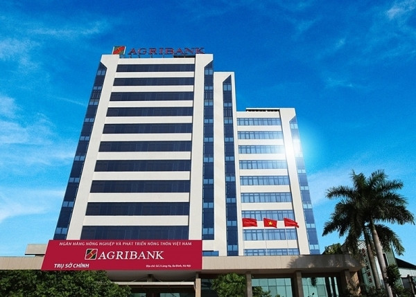 Cú ‘twist’ bất ngờ của Agribank: Lập đỉnh LÃI chưa từng có bất chấp là ngân hàng duy nhất trong BIG4 giảm lợi nhuận từ hoạt động kinh doanh lõi