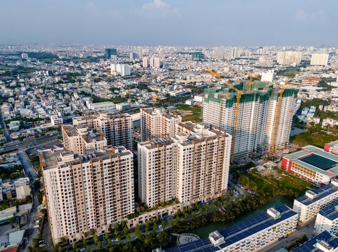 Mức chênh lệch giữa giá sơ cấp chung cư ở TP. Hồ Chí Minh so với Hà Nội đã được rút ngắn trong quý I/2024. Ảnh minh họa