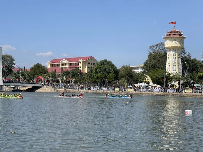 Cà Ty là con sông nổi tiếng tại Bình Thuận - tỉnh dài nhất Việt Nam tính theo Quốc lộ 1A. Ảnh: Báo Nhân Dân