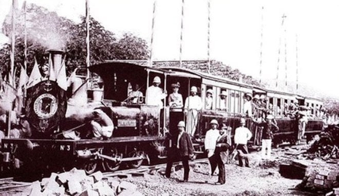 Năm 1881, tuyến đường sắt đầu tiên tại Việt Nam và Đông Dương với chiều dài 71km, kết nối Sài Gòn và Mỹ Tho đã được khởi công xây dựng