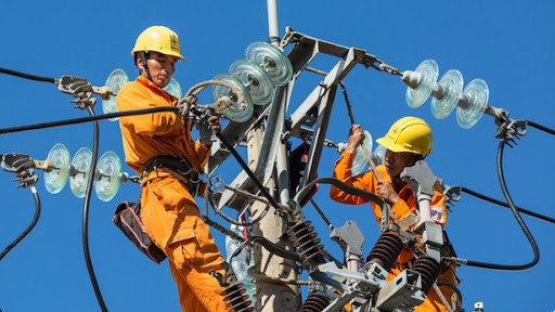 EVN chính thức phát điện khí LNG đối phó thiếu điện mùa cao điểm