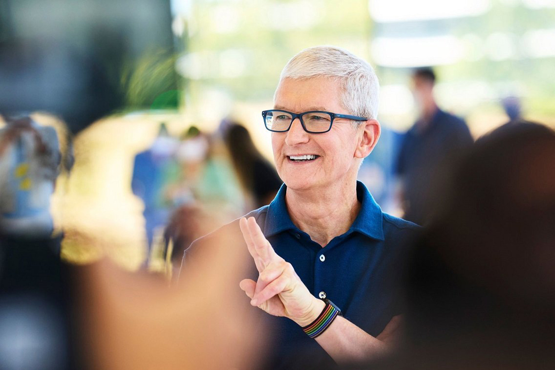 [Tin công nghệ] Những lãnh đạo nào của Apple theo CEO Tim Cook đến Việt Nam?