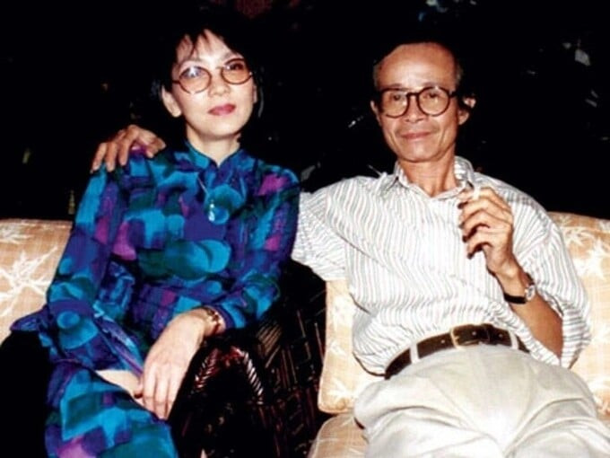 Nàng thơ Ngô Vũ Dao Ánh trong lần về nước và đến thăm nhạc sĩ Trịnh Công Sơn vào năm 1993