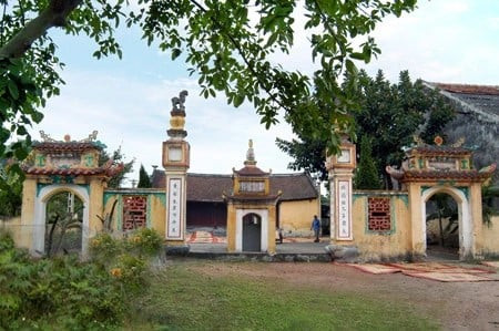 Nơi thờ Trạng nguyên Phạm Ðôn Lễ - ông tổ nghề dệt chiếu Việt Nam