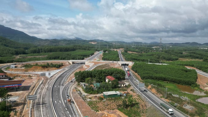 Việt Nam từng bước hoàn thiện ‘mảnh ghép’ hạ tầng với kế hoạch xây thêm cao tốc 25.500 tỷ đồng
