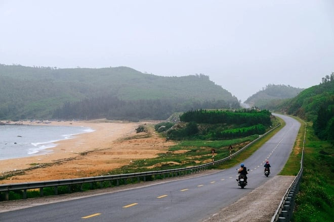 Tuyến đường này đã góp phần khai thác hiệu quả tài nguyên biển, tăng cường kết nối 3 tỉnh Nghệ An - Hà Tĩnh - Quảng Bình