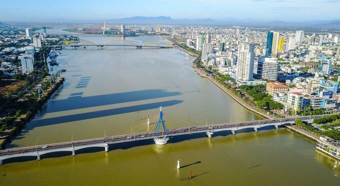Cầu quay sông Hàn