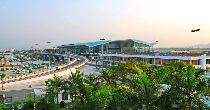 Trước đó, vào ngày 1/1, Nhà ga hành khách quốc tế Đà Nẵng cũng tự hào khi trở thành nhà ga đầu tiên và duy nhất tại Việt Nam được đánh giá 5 sao theo tiêu chuẩn của Skytrax