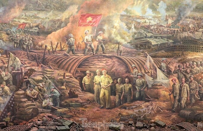 Phân cảnh tướng Đờ Cát bị dẫn ra khỏi hầm trong bức tranh panorama về chiến dịch Điện Biên Phủ tại Bảo tàng Chiến thắng lịch sử Điện Biên Phủ. Ảnh: Báo Tiền Phong