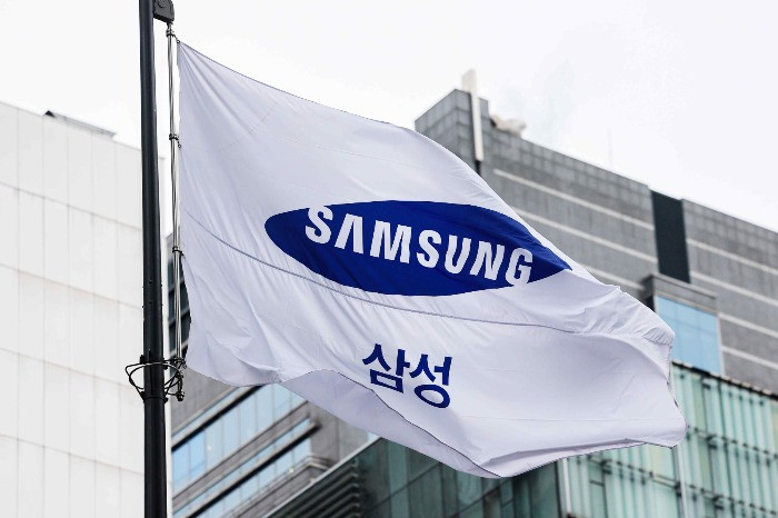 [Tin công nghệ] Samsung yêu cầu lãnh đạo làm việc 6 ngày một tuần