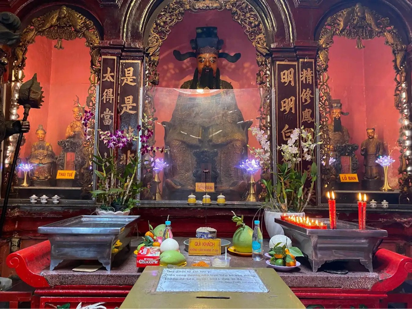 Di sản Hán Nôm trong chùa Phước Hải Tự. Ảnh: Báo Pháp luật