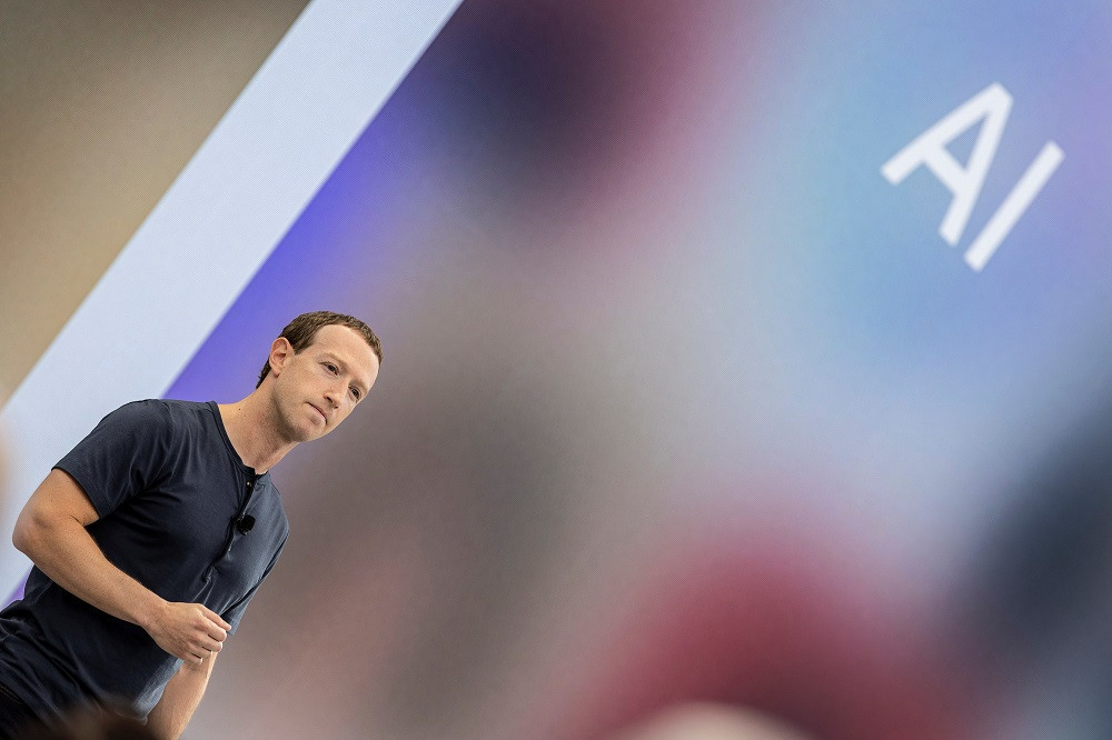 [Tin công nghệ] Meta mất 200 tỷ USD vốn hóa vì tham vọng của Mark Zuckerberg