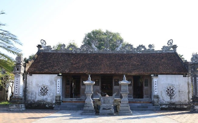Đền vua Đinh là một tuyệt phẩm kiến trúc và điêu khắc của thế kỷ XVII