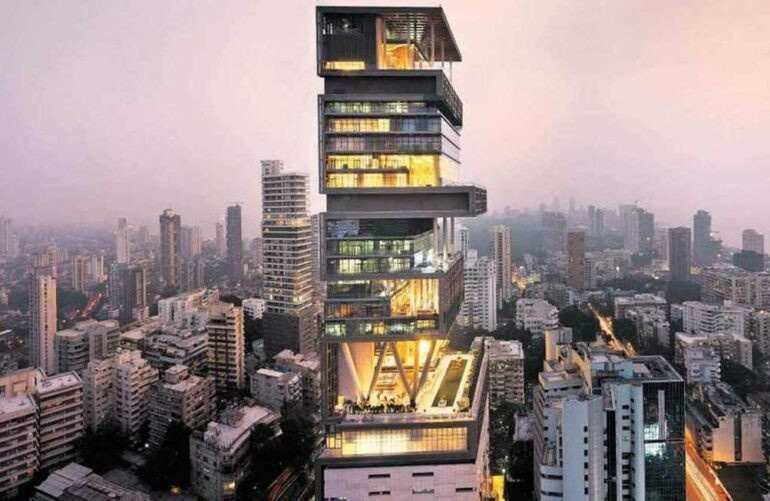 Tư dinh đắt đỏ nhất thế giới của tỷ phú giàu nhất châu Á: Cao 27 tầng nhưng cả gia đình lại sống chen chúc ở 1 tầng duy nhất