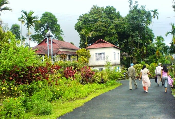 Ngôi làng này có tên là Mawlynnong hay còn được gọi là 