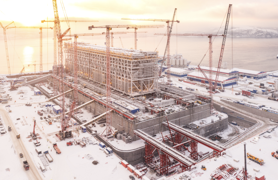 Dự án xây dựng nhà máy LNG tại Belokamenka, gần Murmansk ở vùng Bắc Cực của Nga. Ảnh: Novatek