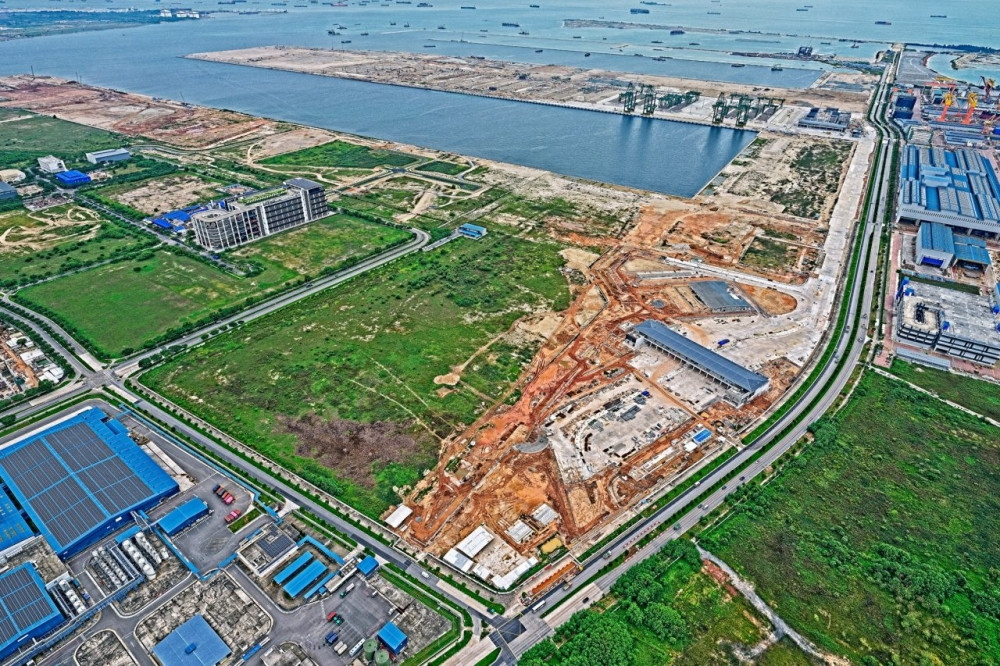 Quốc gia châu Á tham vọng xây siêu cảng tự động lớn nhất thế giới: Tiêu tốn 40 tỷ USD, công suất lên tới 65 triệu TEU
