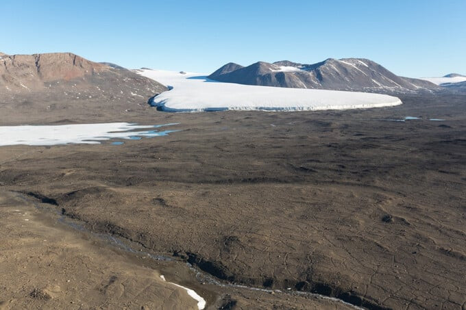 Nơi khô cằn nhất trên thế giới nằm ở Nam Cực, được gọi là Thung lũng khô McMurdo (Ảnh: Oceanwide Expeditions)